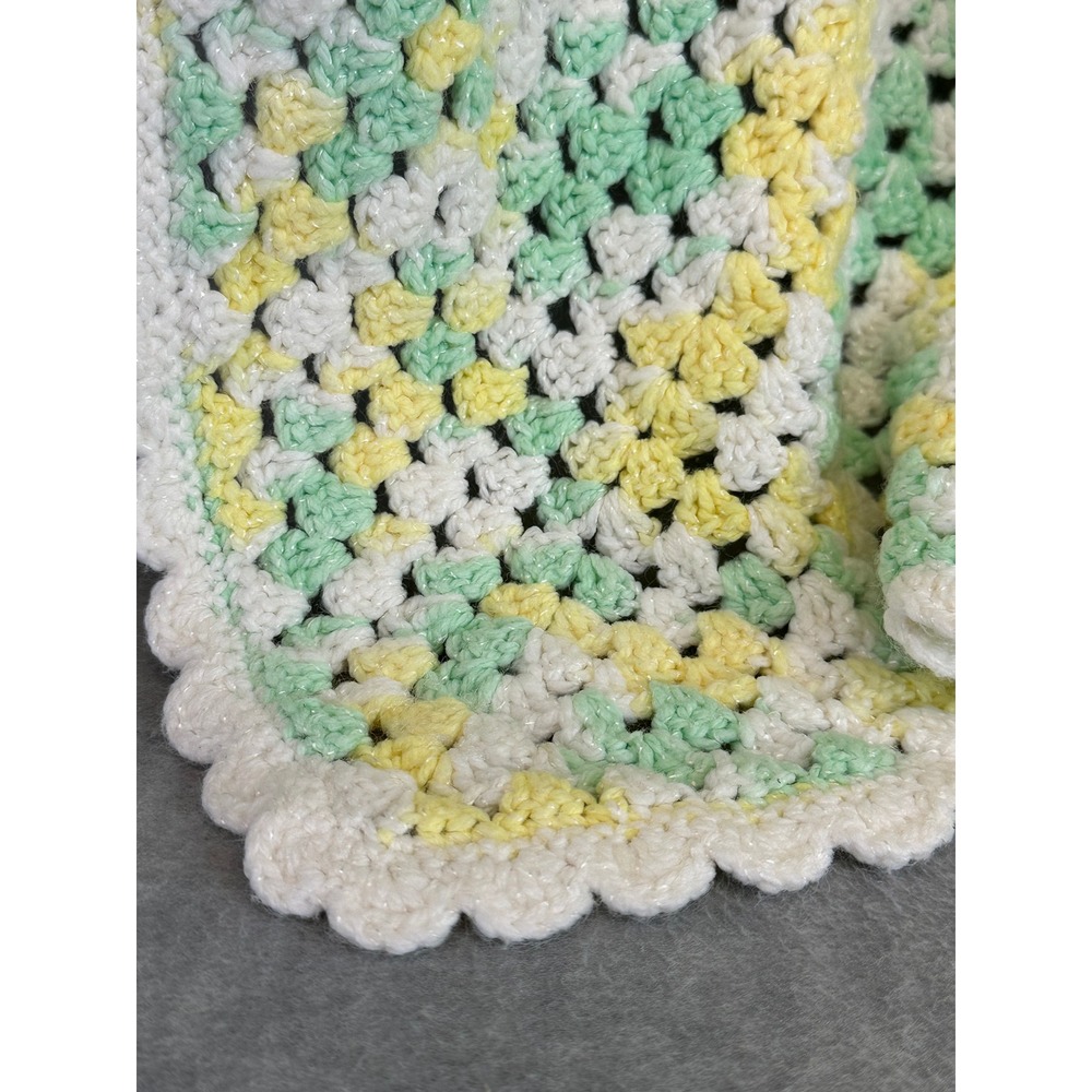 Vintage Crochet Baby Blanket‎ Throw Handmade Yellow Green White Scalloped Edge